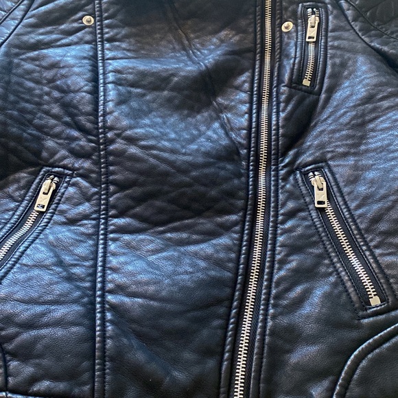 NWOT American Eagle Moto Black Leather Jacket in size Medium - Picture 2 of 10